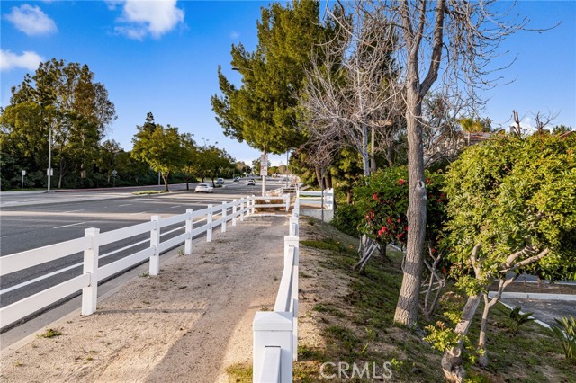 Detail Gallery Image 34 of 45 For 20004 Waverly Glen #46,  Yorba Linda,  CA 92886 - 2 Beds | 1/1 Baths