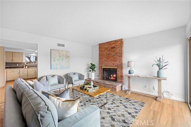 Detail Gallery Image 12 of 46 For 734 E Elsmere Dr, Carson,  CA 90746 - 3 Beds | 2 Baths