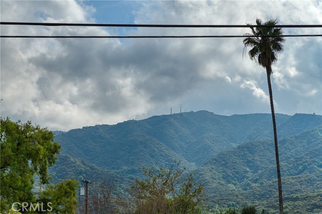 3611 Fourth Avenue, Glendale CA: https://media.crmls.org/medias/ece0b78f-dde3-4a52-9334-273e13a2b98c.jpg