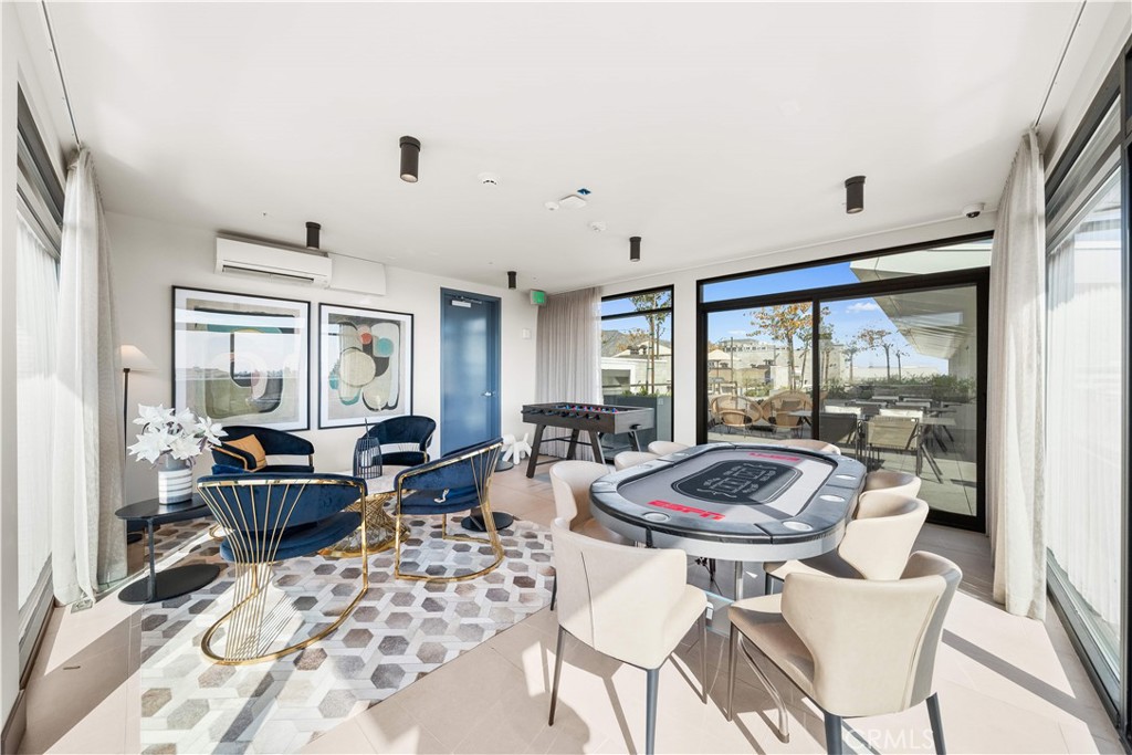 218 N El Molino Avenue #303