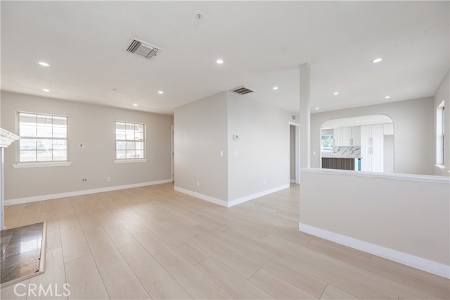 Detail Gallery Image 11 of 61 For 957 Sierra Hills Ln, Palmdale,  CA 93550 - 3 Beds | 2 Baths