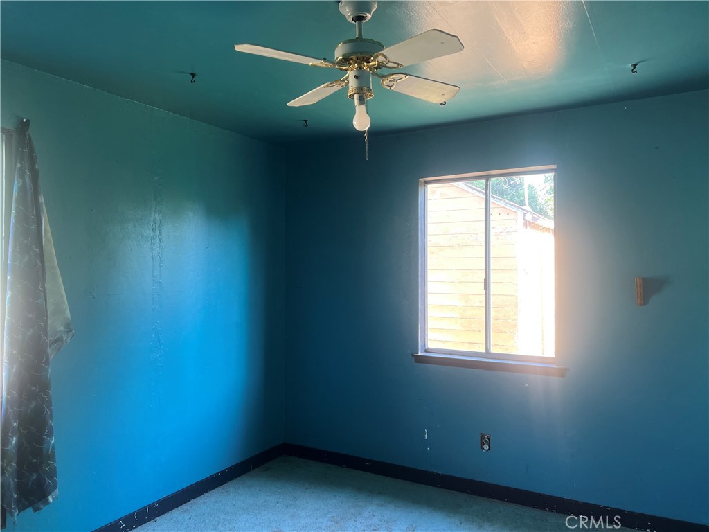 https://media.crmls.org/medias/ece17bfb-fdb9-4335-9916-7ed814ae5019.jpg?preset=X-Large