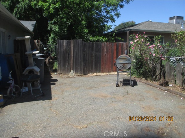 Detail Gallery Image 5 of 12 For 1129 Roy Dr, Oroville,  CA 65965 - 3 Beds | 1/1 Baths