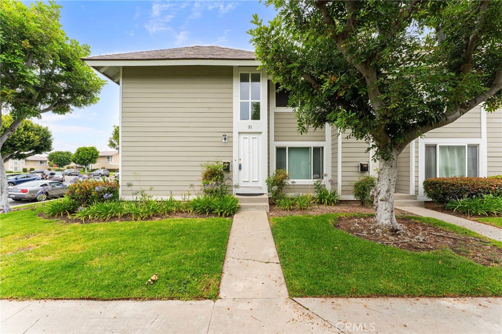 31 Golden Glen