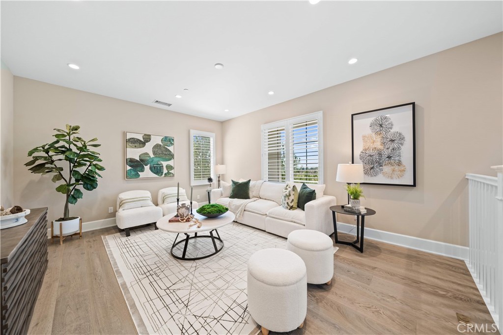 MLS #OC25185662 img 25