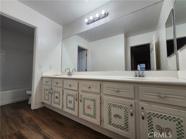 Detail Gallery Image 4 of 21 For 6836 Red Cardinal Ct, Corona,  CA 92880 - 4 Beds | 2/1 Baths