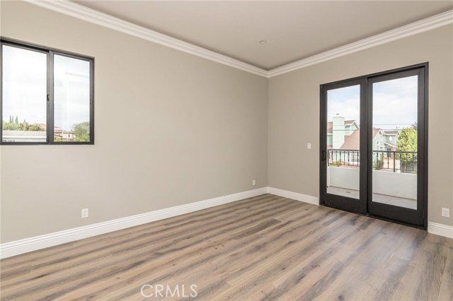 1934 Robinson Street, Redondo Beach, California 90278, 5 Bedrooms Bedrooms, ,2 BathroomsBathrooms,Residential,Sold,Robinson,SB17235587