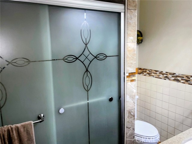 Detail Gallery Image 14 of 25 For 2958 London St, Los Angeles,  CA 90026 - – Beds | – Baths