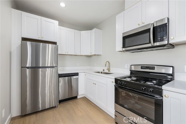 Detail Gallery Image 17 of 19 For 1221 E 1st St, Long Beach,  CA 90802 - – Beds | – Baths