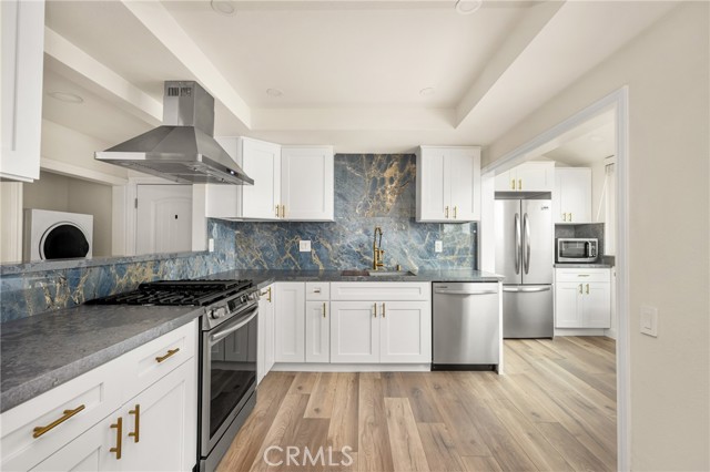 Detail Gallery Image 19 of 42 For 17110 Bluewater Ln, Huntington Beach,  CA 92649 - 1 Beds | 1/1 Baths