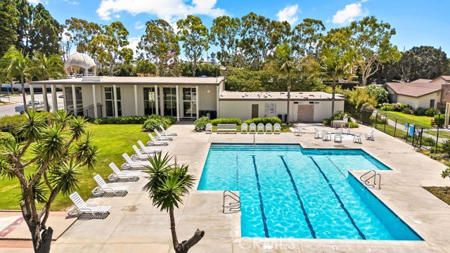 Detail Gallery Image 32 of 42 For 9736 Monte Carlo Cir, Huntington Beach,  CA 92646 - 4 Beds | 2/1 Baths