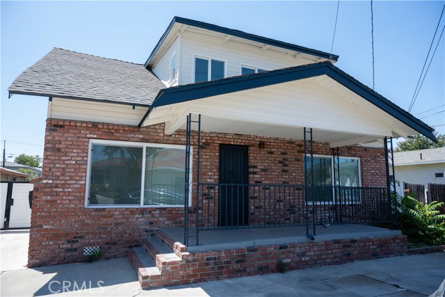17221 Clark Avenue, Bellflower CA: https://media.crmls.org/medias/ece5689a-92ee-4701-b955-13b85a221bfd.jpg