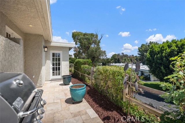 Detail Gallery Image 23 of 35 For 5562 via Portora a,  Laguna Woods,  CA 92637 - 2 Beds | 2 Baths