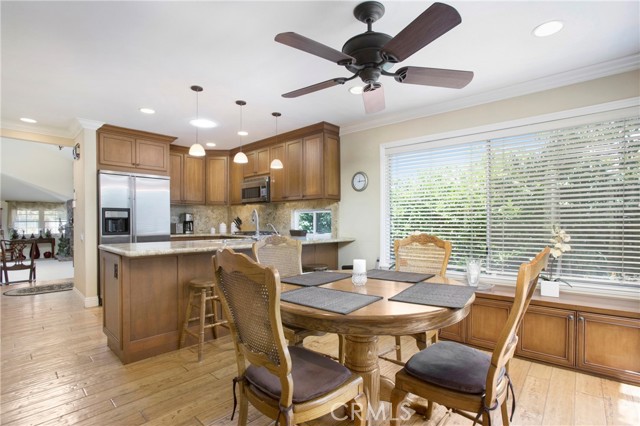 18 Eagle, Irvine CA: https://media.crmls.org/medias/ece60aab-d866-4994-b441-d96fe3916f43.jpg