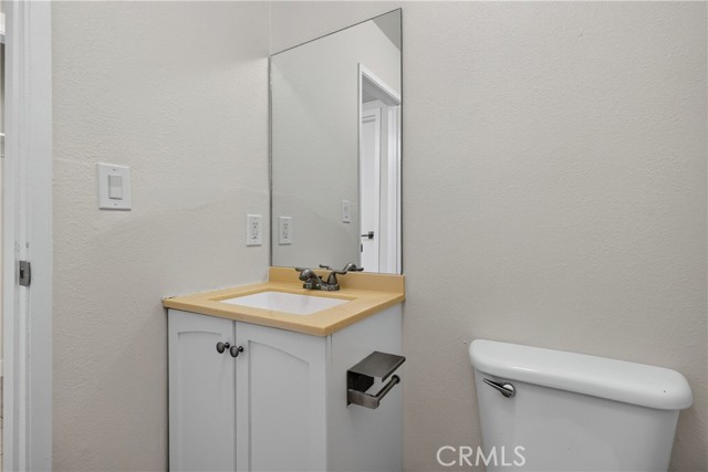 25220 Belle Porte Avenue, 2 photo 9