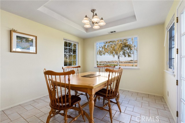 Detail Gallery Image 14 of 53 For 6270 Wild Horse Pl, Paso Robles,  CA 93446 - 3 Beds | 2 Baths