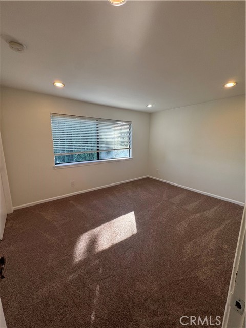 Detail Gallery Image 17 of 28 For 11445 Etiwanda, Porter Ranch,  CA 91326 - 4 Beds | 3 Baths