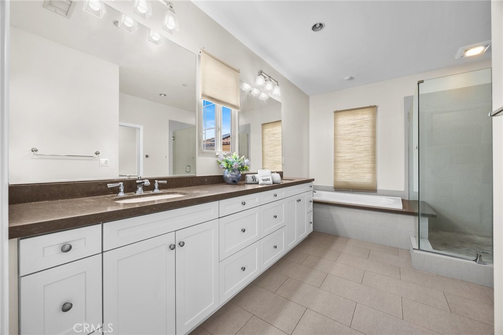 MLS #OC26158711 image #22