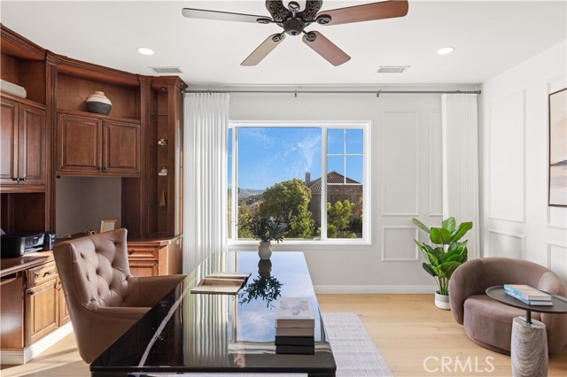 Image 30 of 71 For 23195 Stoneridge