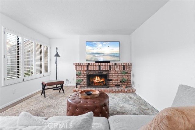 Detail Gallery Image 5 of 35 For 25201 Chestnutwood, Lake Forest,  CA 92630 - 3 Beds | 2/1 Baths