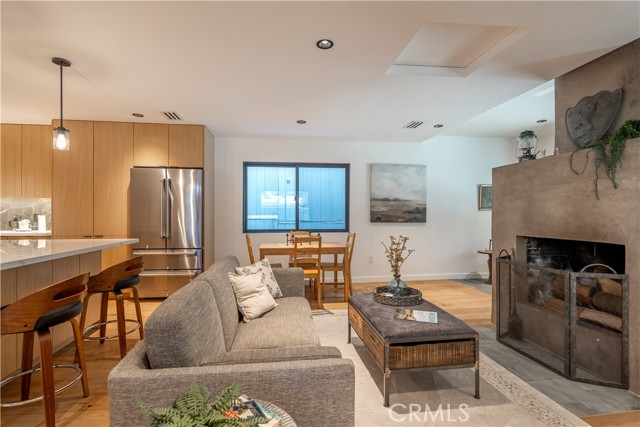 259 Victoria Lane, Sugarloaf CA: https://media.crmls.org/medias/ece8f79e-a478-4e5f-b1ec-d02c28103a3d.jpg