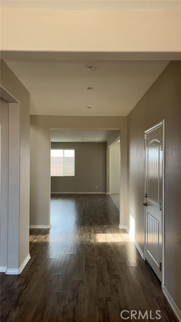 Detail Gallery Image 4 of 37 For 14950 Henry St, Corona,  CA 92880 - 4 Beds | 3 Baths
