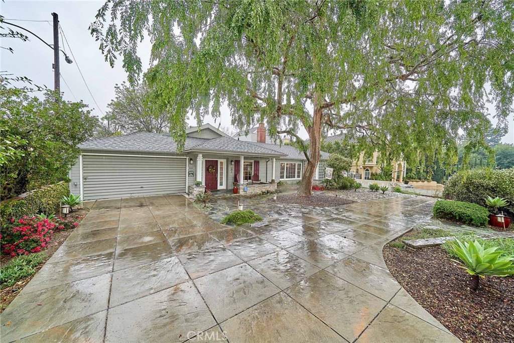 4464 Chevy Chase Drive