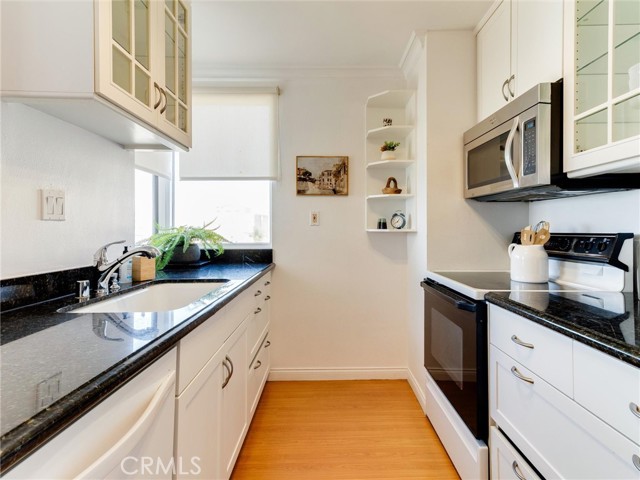 Detail Gallery Image 18 of 46 For 1750 E Ocean Bld #213,  Long Beach,  CA 90802 - 2 Beds | 2 Baths