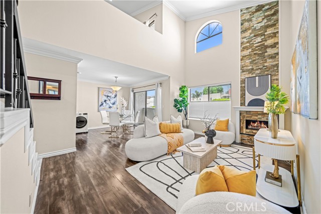 2 Bed Home for Sale in Studio City, California