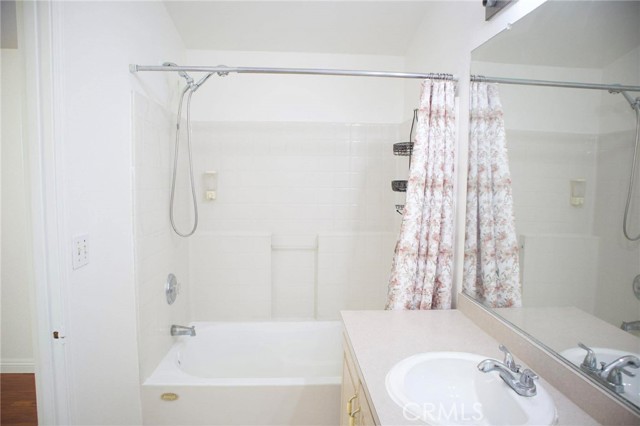 Detail Gallery Image 21 of 24 For 323 N Euclid St, Sp 65 #65,  Santa Ana,  CA 92703 - 4 Beds | 2 Baths