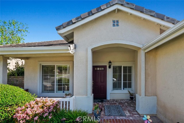 Detail Gallery Image 2 of 37 For 30385 Falls Dr, Castaic,  CA 91384 - 3 Beds | 2 Baths