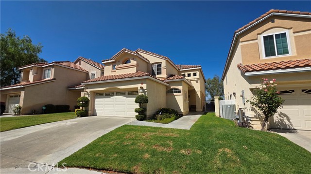 19431 San Marino Court, Newhall CA: https://media.crmls.org/medias/eced7d5e-2ebb-40ee-ab7f-ce2b8bfdda73.jpg