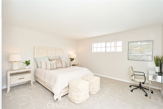 385 Park Avenue, Long Beach CA: https://media.crmls.org/medias/ecedcec9-0b01-4e72-8bfb-b5cd212ef23c.jpg