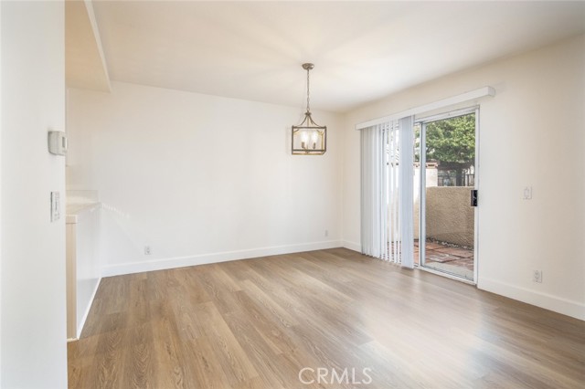 21216 Jasmines Way, Lake Forest CA: https://media.crmls.org/medias/ecede879-ddc6-4336-861a-68ffcdecdfb8.jpg