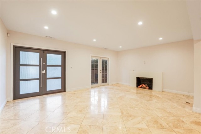 Detail Gallery Image 11 of 47 For 1301 N Orange Grove Ave, West Hollywood,  CA 90046 - 4 Beds | 3 Baths