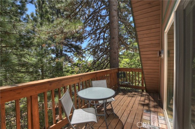 31115 All View Drive, Running Springs CA: https://media.crmls.org/medias/ecf11d1f-06d6-452b-b6d1-99d2b73c64b5.jpg