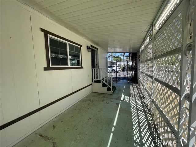 Detail Gallery Image 5 of 18 For 332 N Lyon Ave #111,  Hemet,  CA 92543 - 2 Beds | 2 Baths