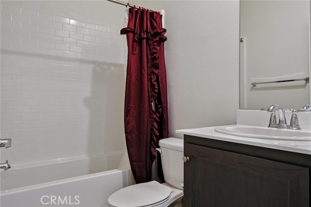 Detail Gallery Image 10 of 26 For 26599 Sagewood, Menifee,  CA 92585 - 4 Beds | 3 Baths