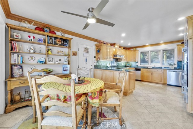 6309 Via Colinita, Rancho Palos Verdes CA: https://media.crmls.org/medias/ecf1608d-9c55-41a0-a329-9d9fc9cc8a7e.jpg