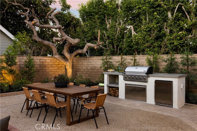 4 Bed Home for Sale in Costa Mesa, California