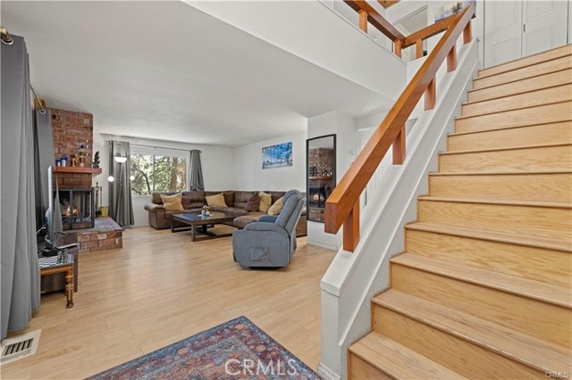 1808 Freeman Drive, Pine Mountain Club CA: https://media.crmls.org/medias/ecf3132f-ee28-40da-9d0a-a90b32ca18df.jpg