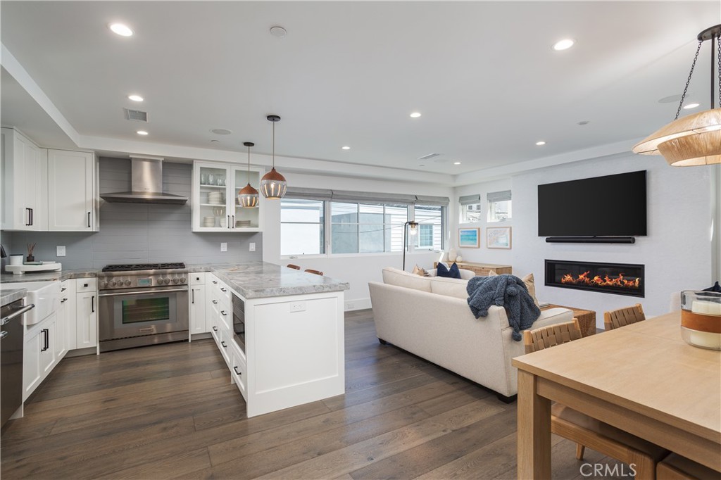 1/2 Iris Avenue