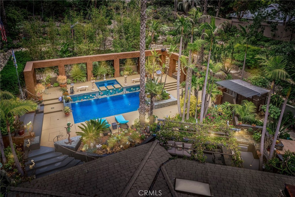 9885 Deerhaven Drive