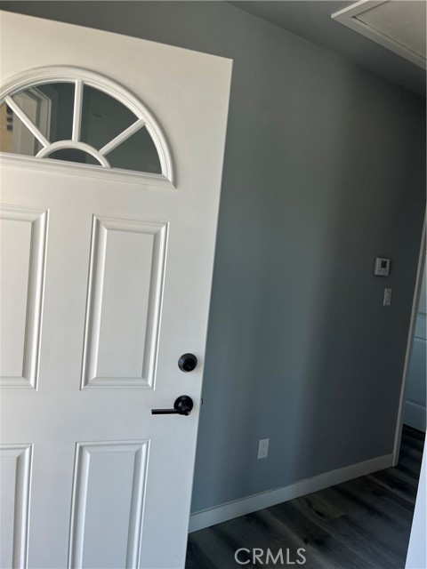 Detail Gallery Image 4 of 6 For 1215 W 104th, Los Angeles,  CA 90044 - 2 Beds | 1 Baths