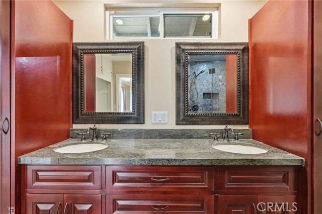 Detail Gallery Image 16 of 64 For 22301 Marilla St, Chatsworth,  CA 91311 - 4 Beds | 3 Baths