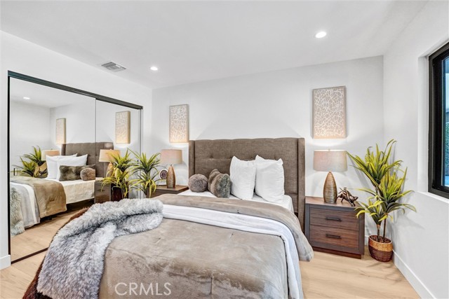 6847 Katherine, Van Nuys CA: https://media.crmls.org/medias/ecf5afee-7837-4bd2-b0f6-d7913d567dc9.jpg