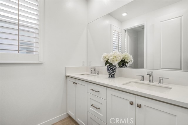 Detail Gallery Image 14 of 25 For 27129 Purple Sage Ct, Valencia,  CA 91381 - 3 Beds | 2/1 Baths