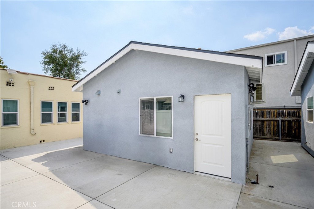 1233 Orange Grove Avenue #B — architectural residence