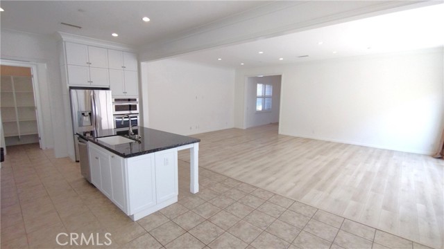 73 Gardenhouse Way, Irvine CA: https://media.crmls.org/medias/ecf7ce0b-65b0-4027-8e11-9ec8cb02c5ad.jpg