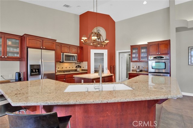 Detail Gallery Image 13 of 56 For 4965 Sunnyslope Rd, Phelan,  CA 92371 - 5 Beds | 3 Baths